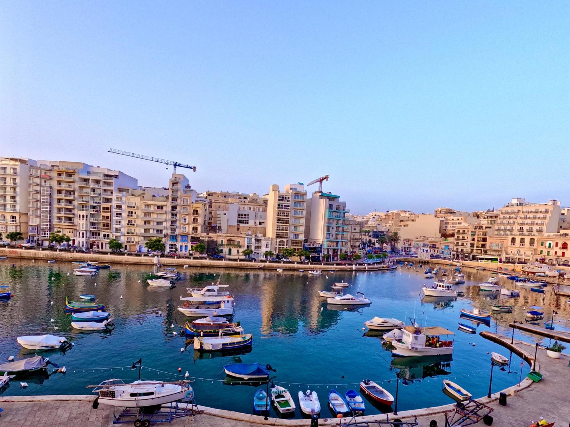Modern Apartment In St Julian'S Malta, With Breathtaking Views Of Spinola Bay Saint Julian's 외부 사진