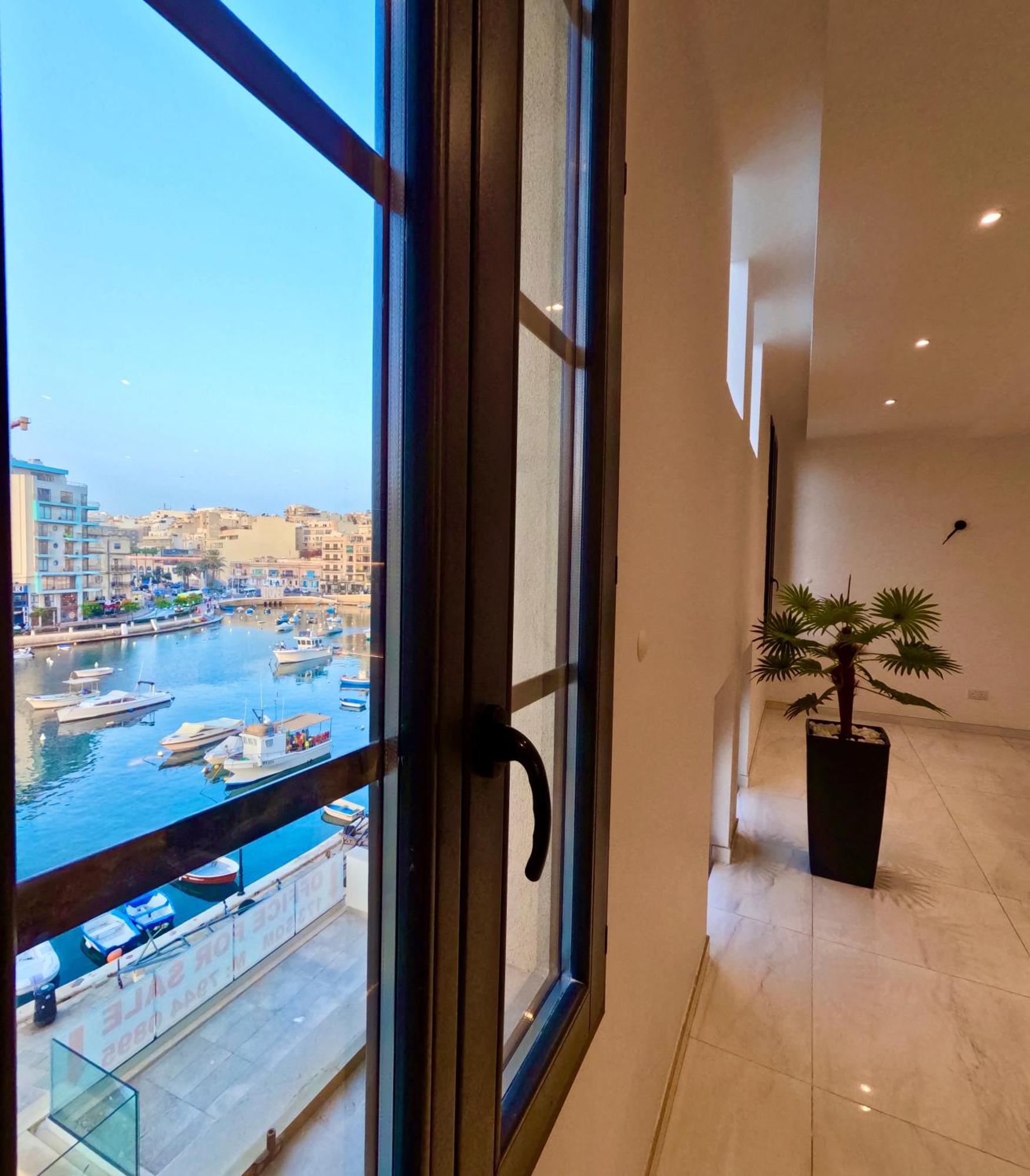 Modern Apartment In St Julian'S Malta, With Breathtaking Views Of Spinola Bay Saint Julian's 외부 사진